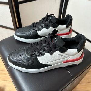 BNIB Men’s Givenchy Wing Low Top Sneaker - Size 44